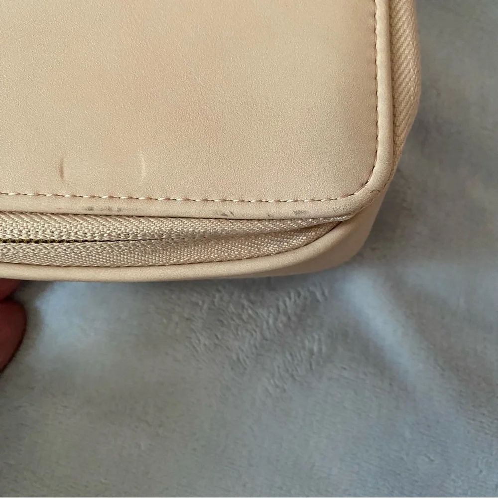 West Elm travel jewelry case/ storage - Picture 2 of 14